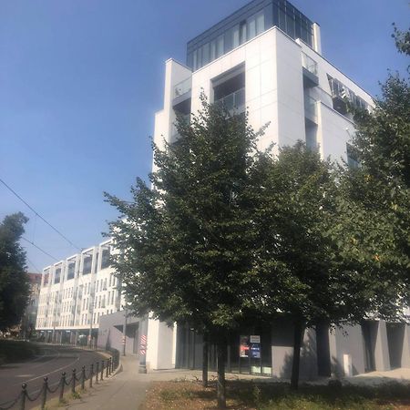 Stylowy Apartament W Centrum Poznania Luaran gambar