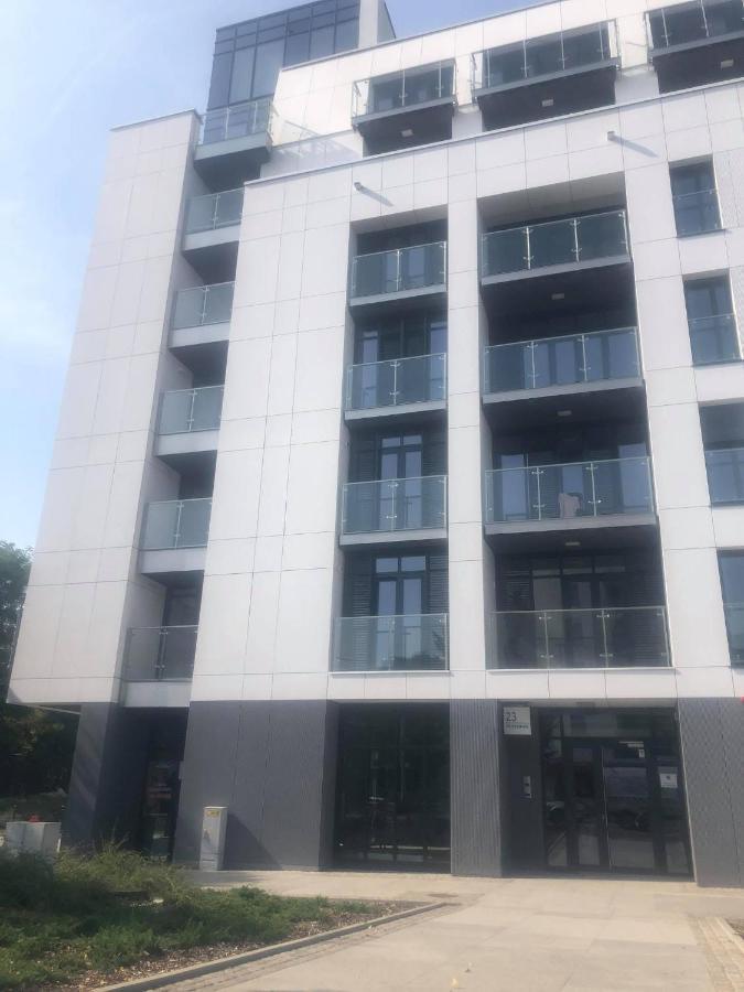 Stylowy Apartament W Centrum Poznania Luaran gambar