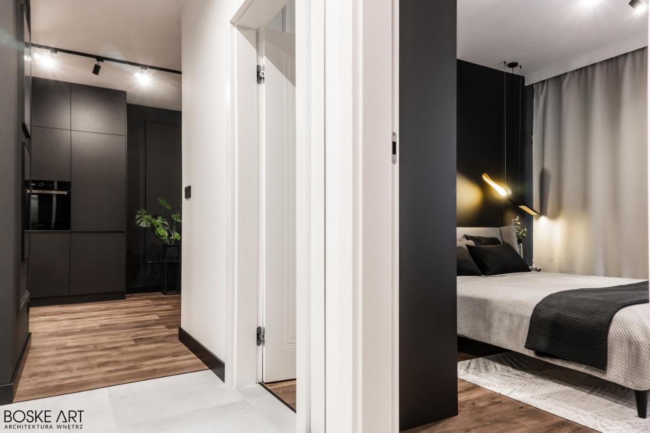 Stylowy Apartament W Centrum Poznania Luaran gambar