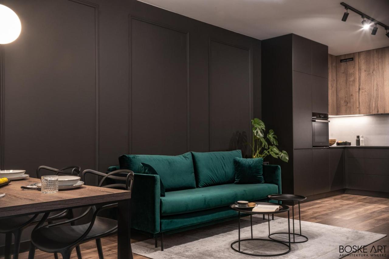 Stylowy Apartament W Centrum Poznania Luaran gambar